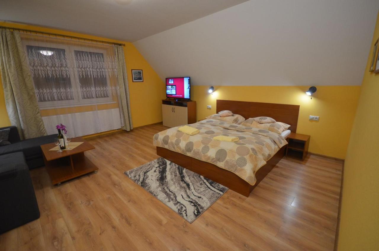 Apartmány Best I. Bešeňová Kültér fotó
