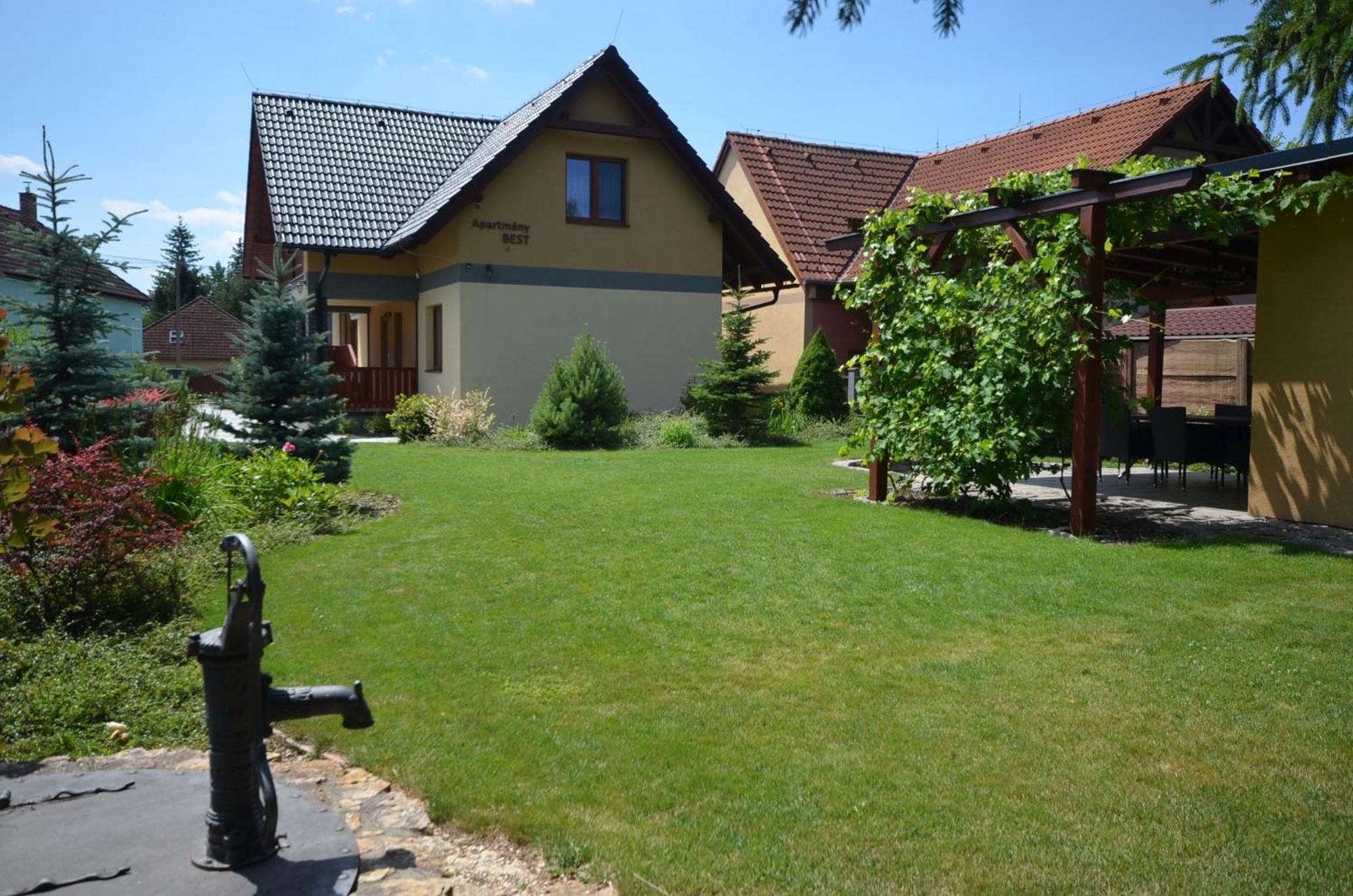 Apartmány Best I. Bešeňová Kültér fotó