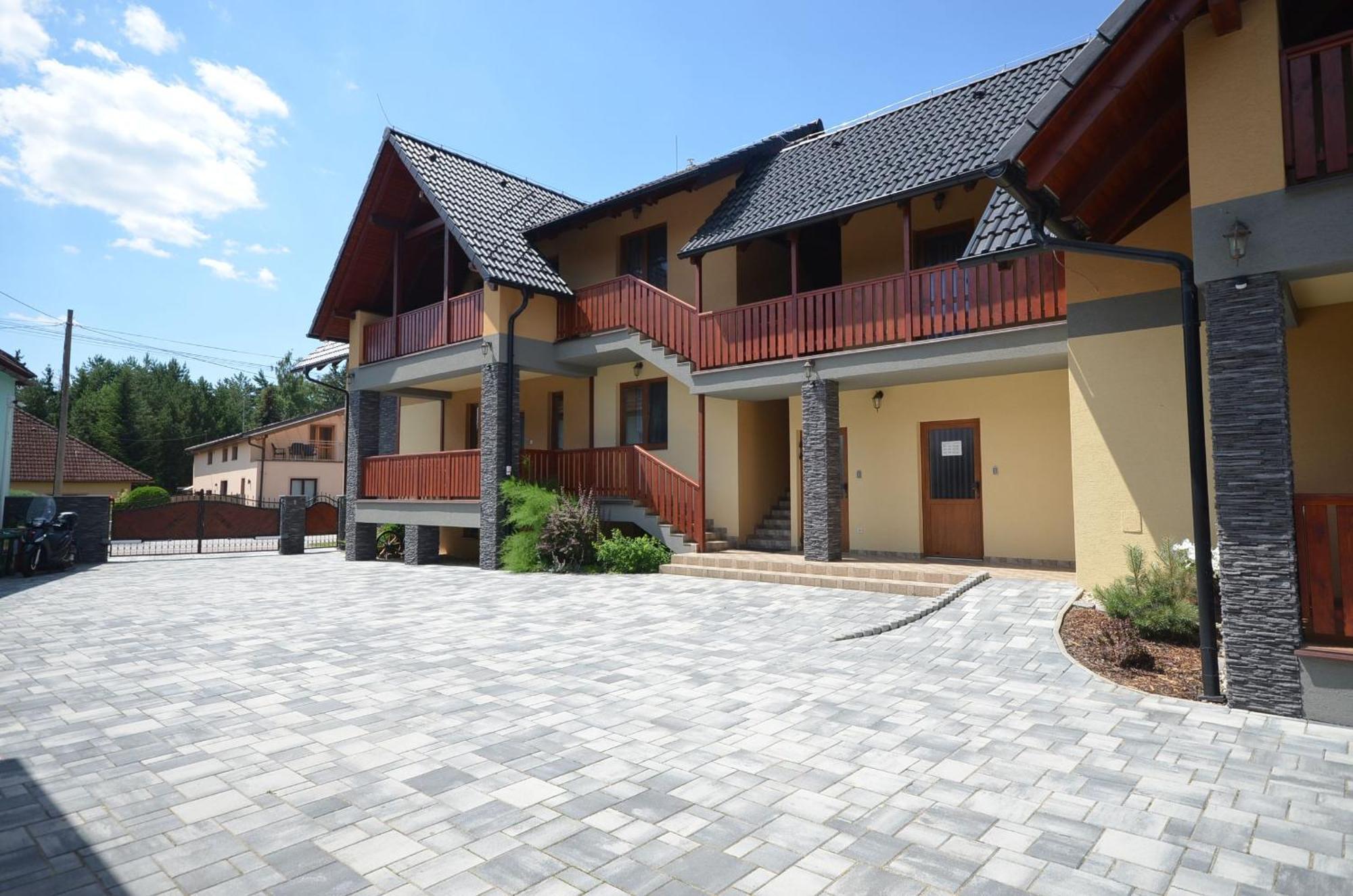 Apartmány Best I. Bešeňová Kültér fotó